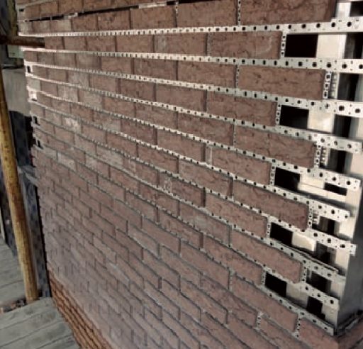 после установки требуется затереть все швы, чтобы скрыть метизы и защитить их от влаги